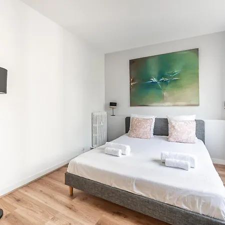 Spacious Fully Equipped 1-bedroom - Mobility Lease Apartment *